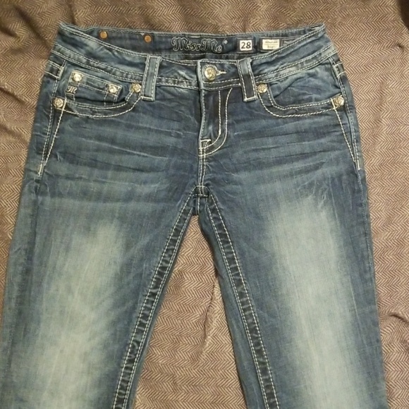Women's Miss Me jeans - Picture 3 of 4